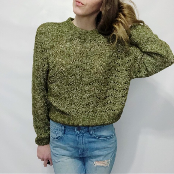 Urban Outfitters Scallop Knit Mock Neck Sweater - Picture 2 of 7